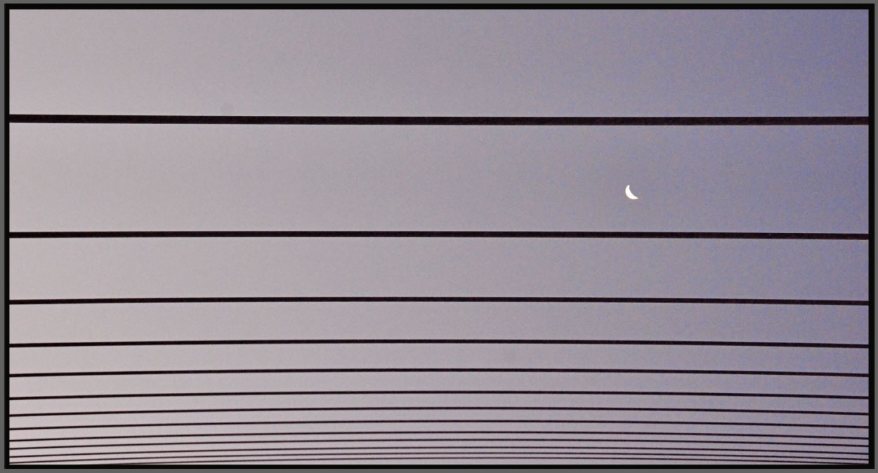 "Clave de luna" de Jorge Vicente Molinari