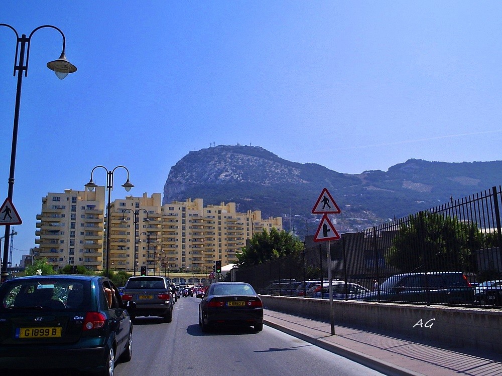"llegando al peon de Gibraltar," de Ana Giorno