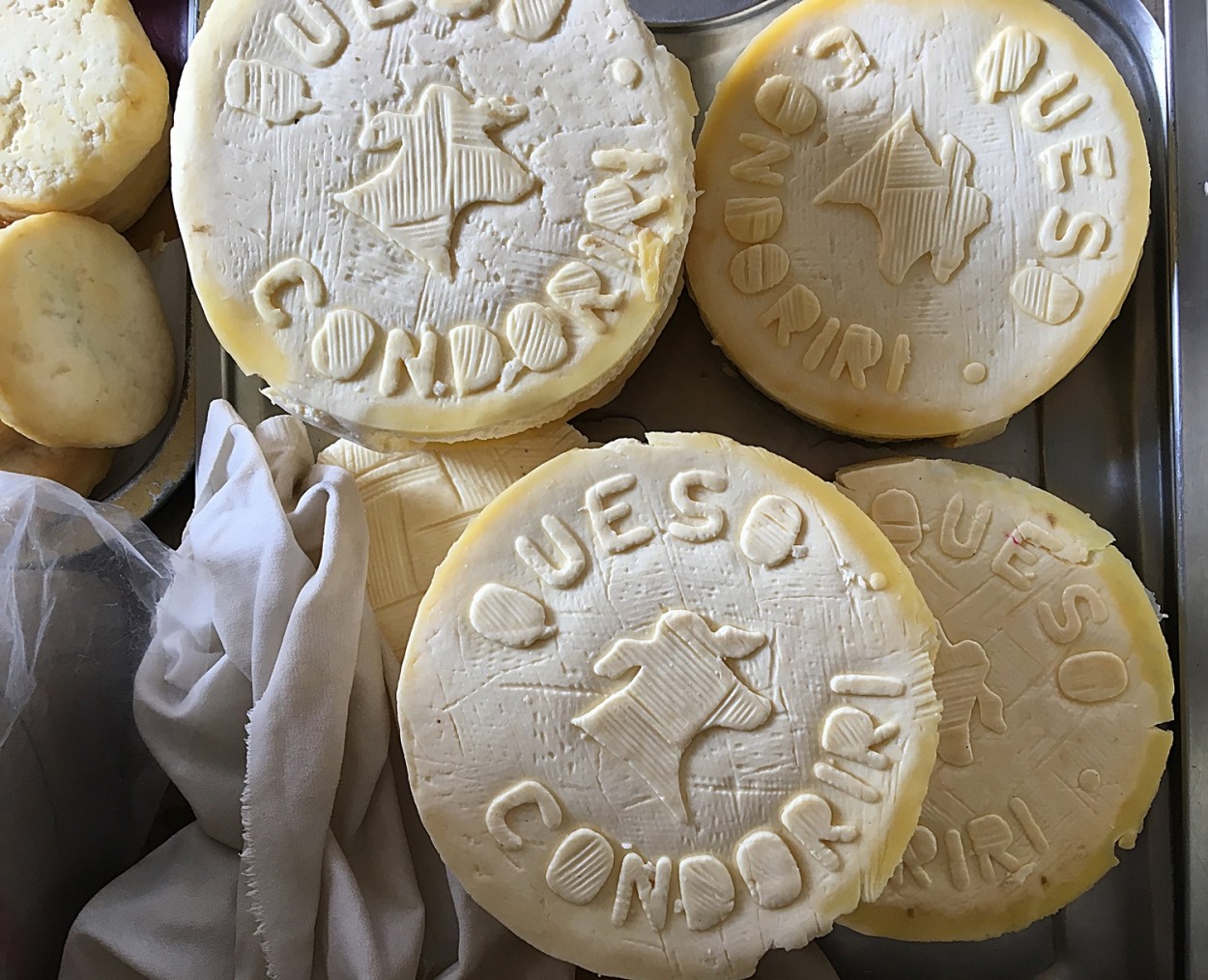 "O famoso queijo artesanal de Condoriri La Paz." de Decio Badari