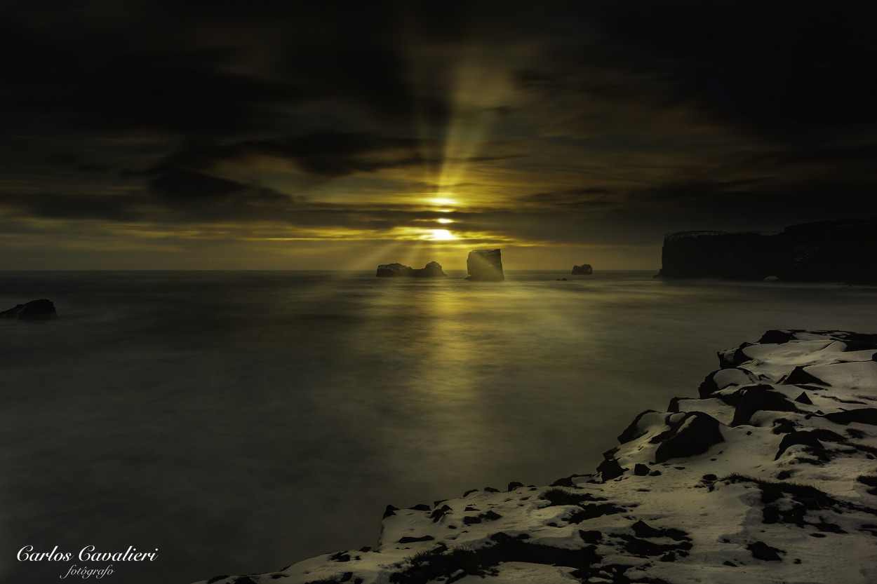 "Anochecer en Islandia..." de Carlos Cavalieri
