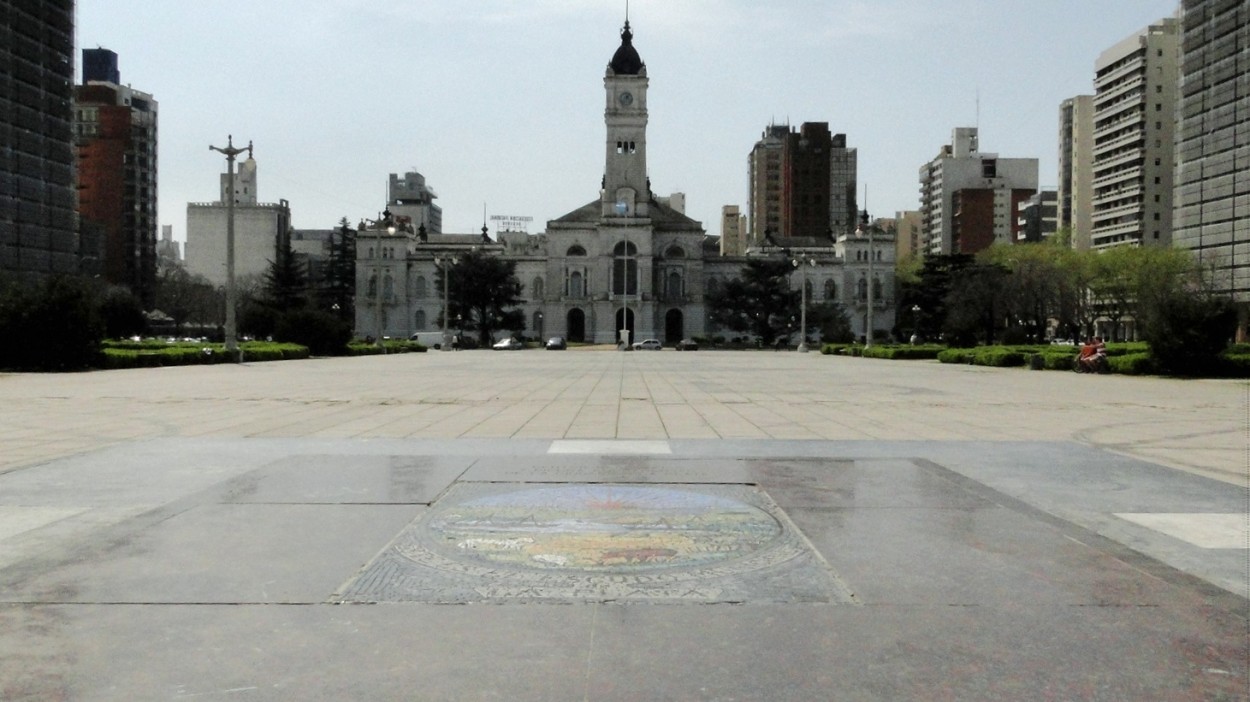 "La plaza" de Jorge Carlos Tarditi (carlos)