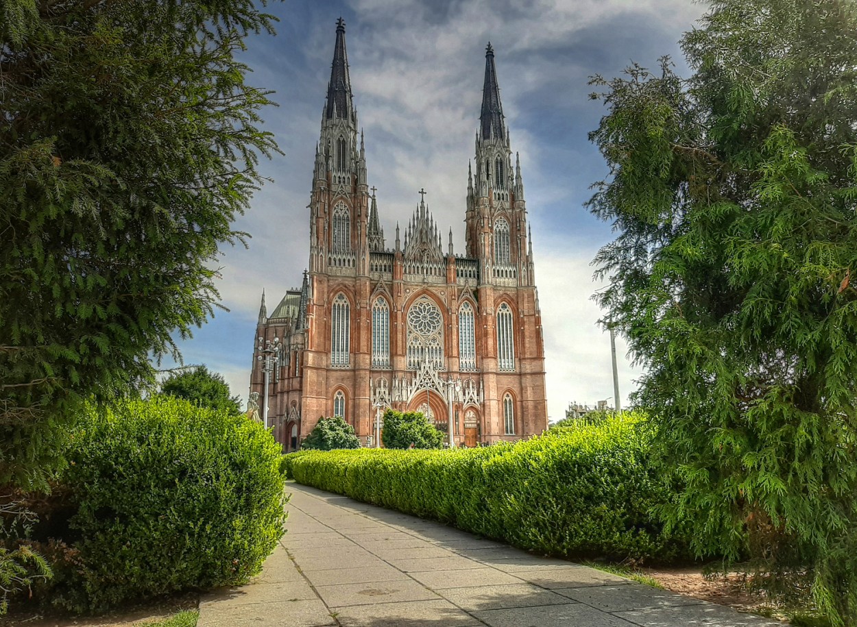"Catedral de la Inmaculada Concepcin, la Plata" de Kile Zabala