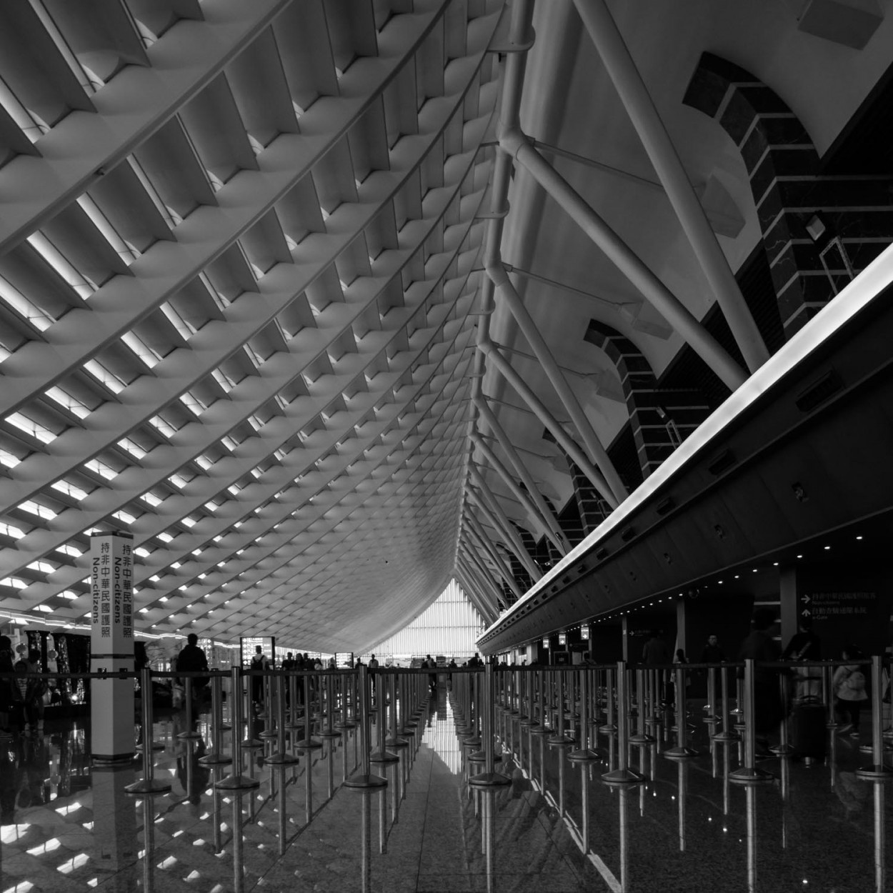 "Aeropuerto de Taipei" de Carlos Mascioni