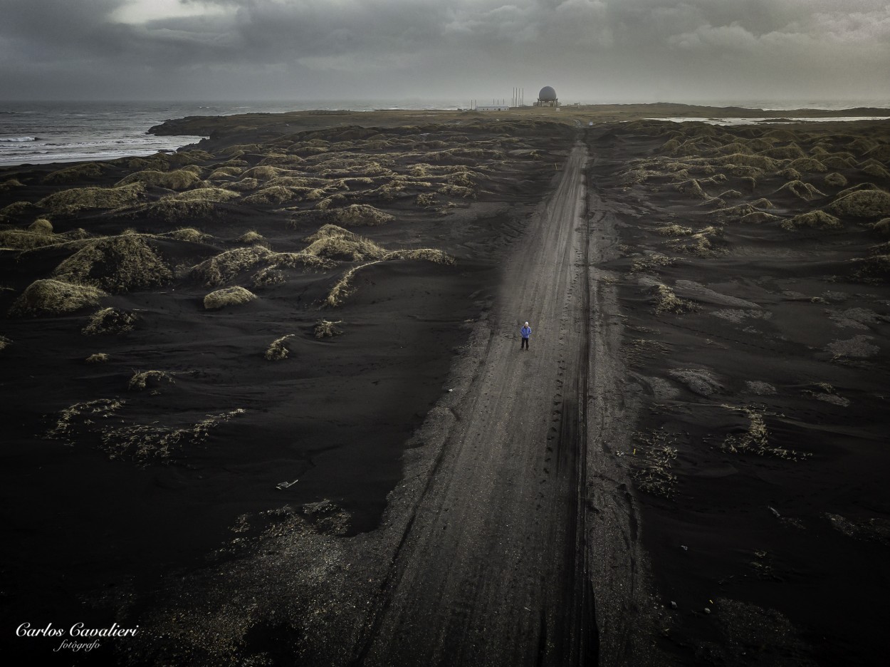 "E soledad en Islandia..." de Carlos Cavalieri