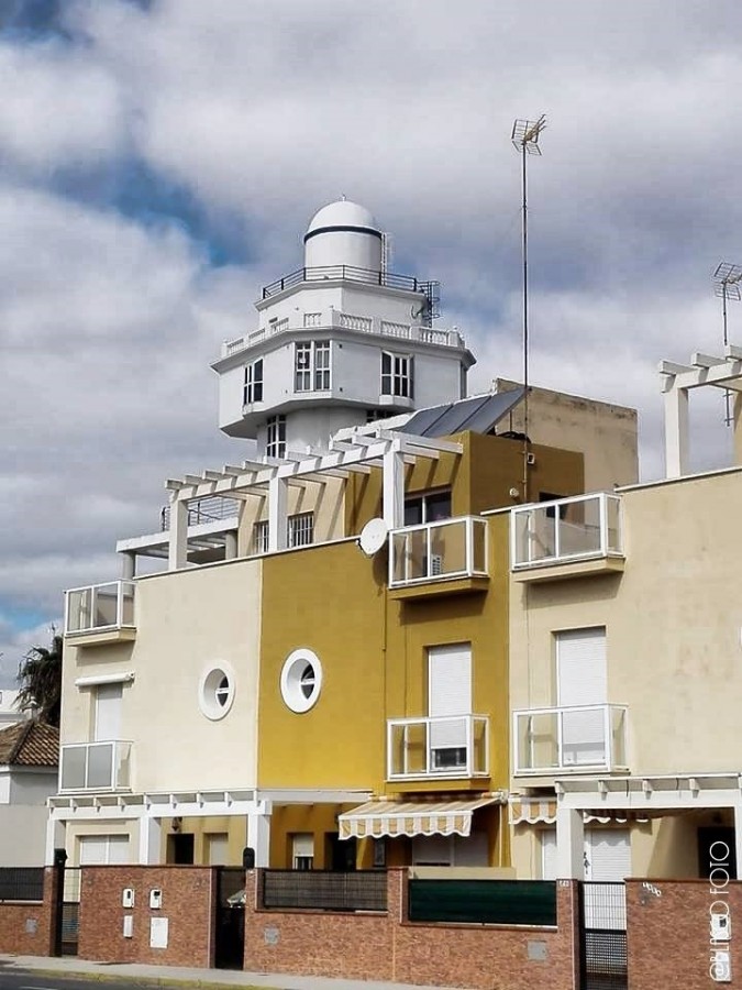 "Faro de El Cantil, Isla Cristina (Huelva)" de Luis Blasco Martin