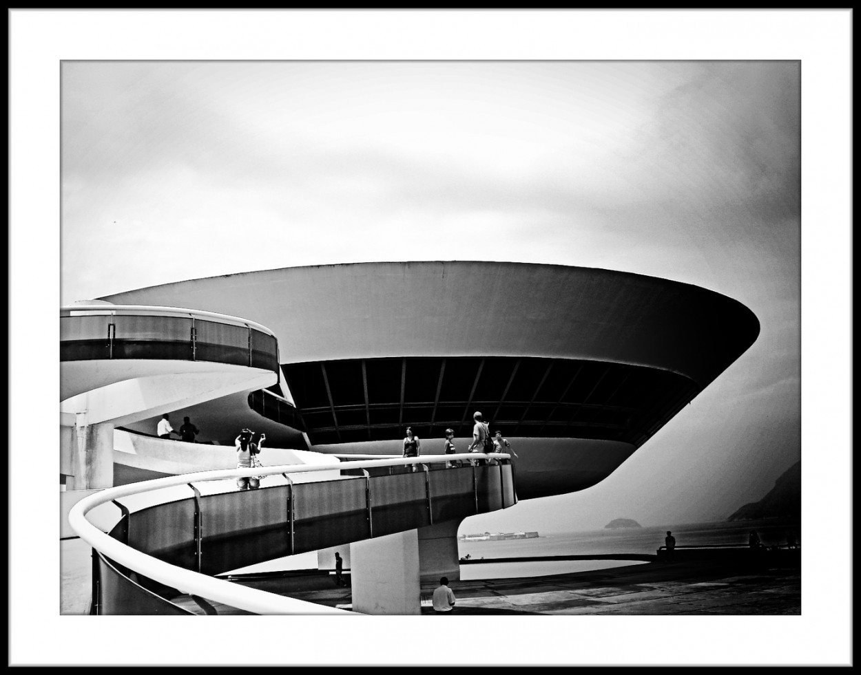 "Niemeyer" de Laura Nardo