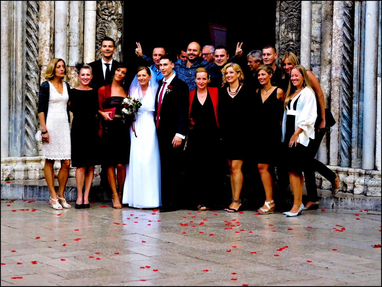 "Mi gran casamiento croata...Al que no fui invitada" de Mara Ins Hempe