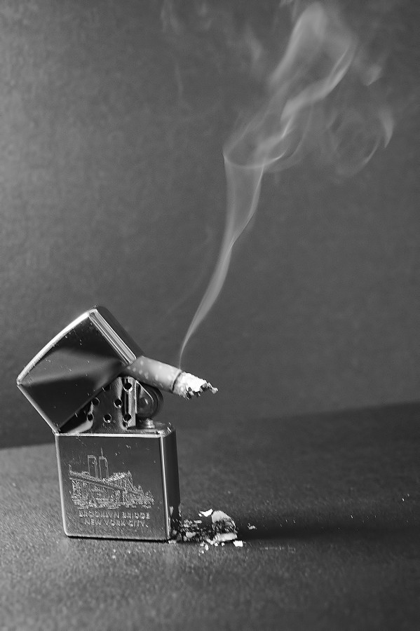 "Fumando espero" de Jorge Alberto Montero