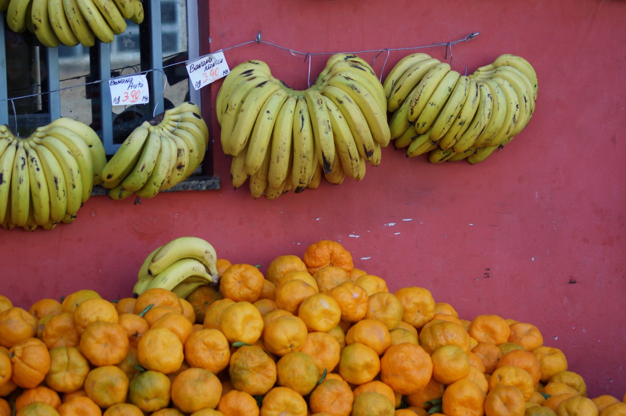 "As deliciosas frutas e suas vitaminas, sade!" de Decio Badari