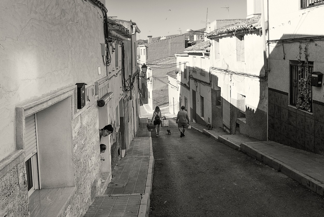 "Calle abajo" de Francisco Jos Cerd Ortiz