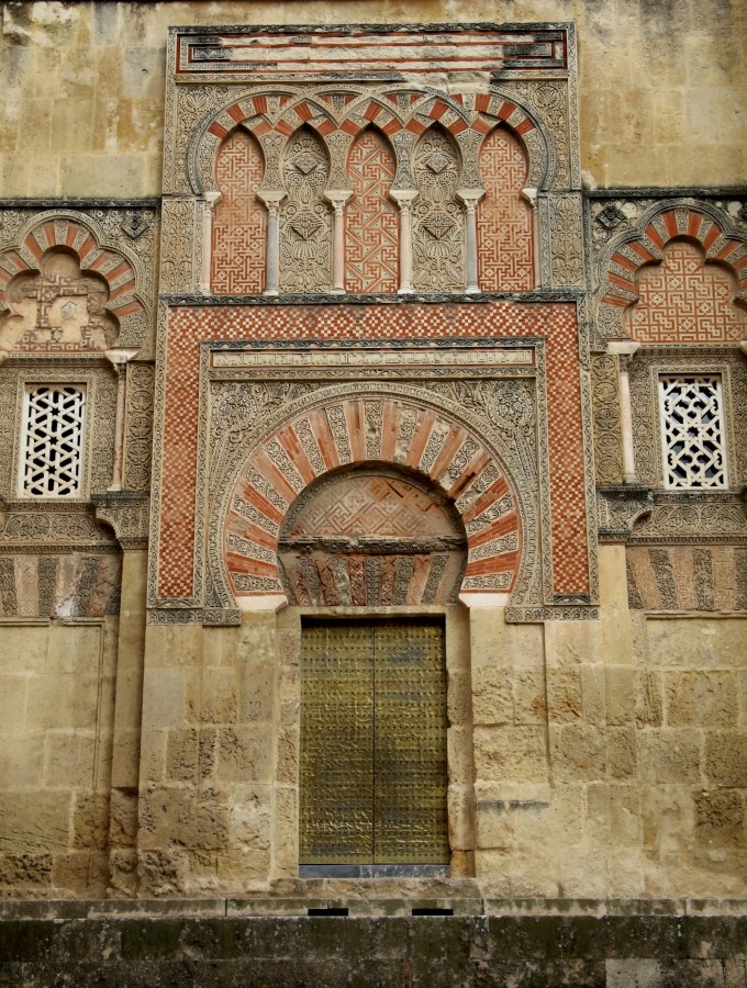 "Mezquita Catedral de Crdoba, puerta lateral." de Francisco Luis Azpiroz Costa