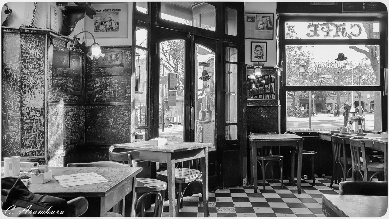 "Cafetn de Buenos Aires" de Cristina Aramburu
