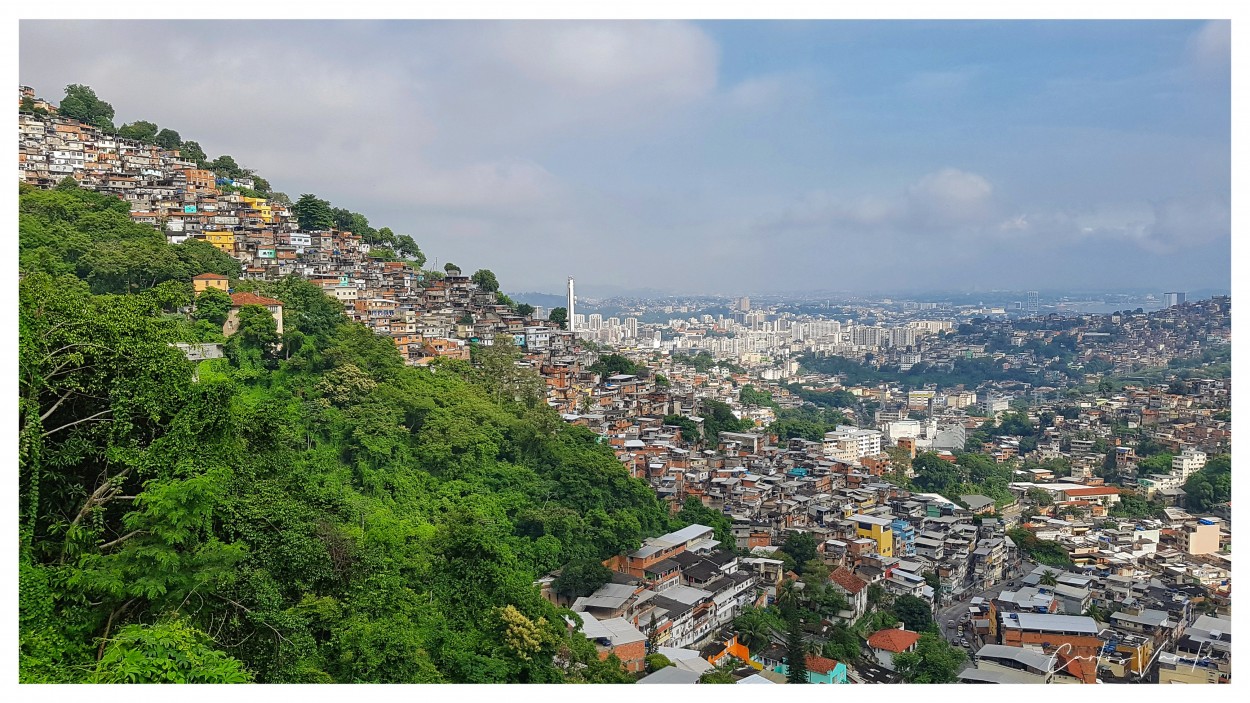 "Favelas" de Carlos Varela