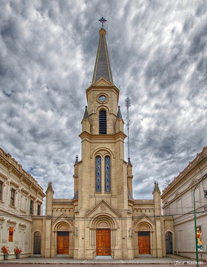 "Iglesia de Junin" de Jose Carlos Kalinski