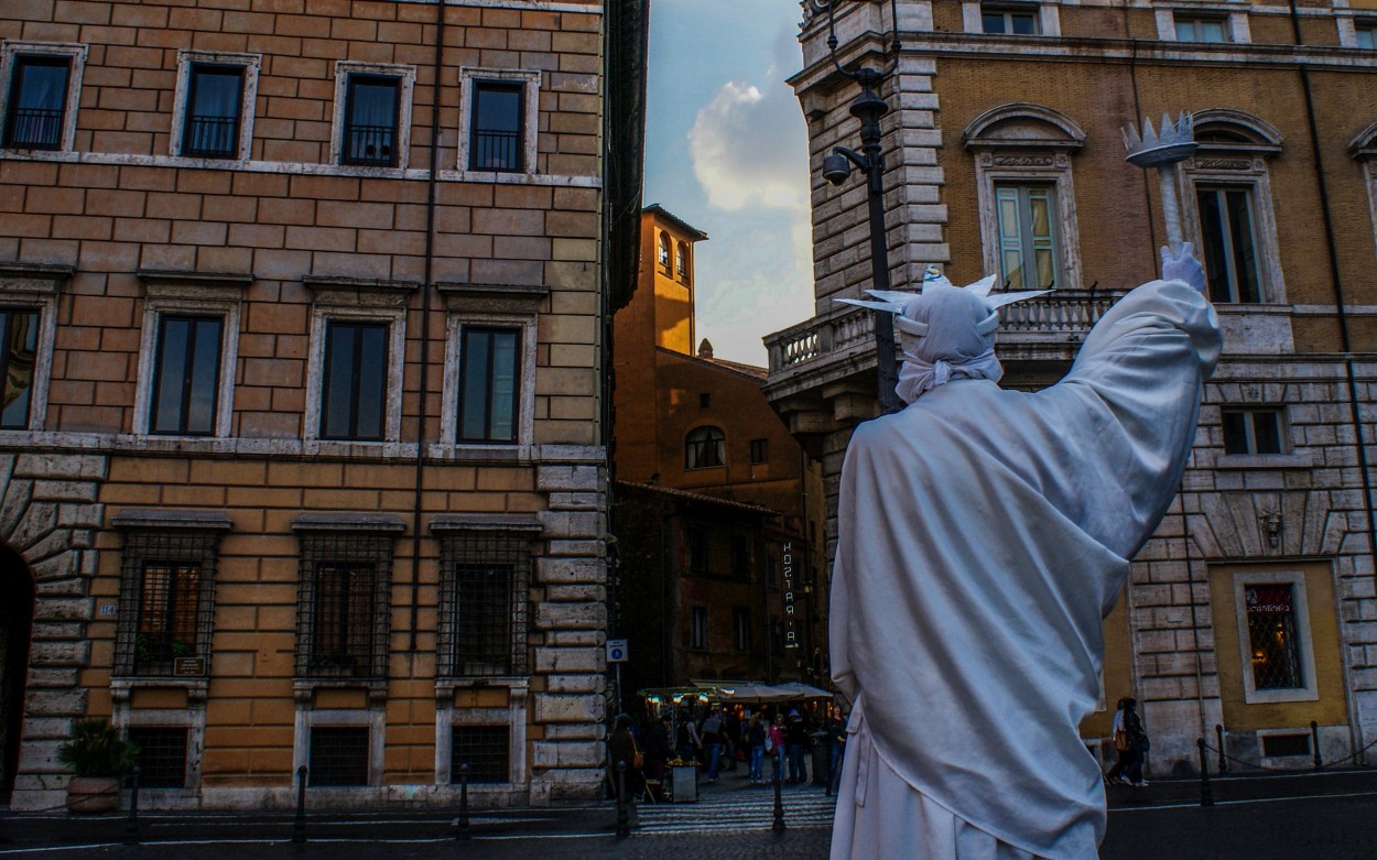 "Todos los caminos conducen a Roma," de Luis Alberto Bellini