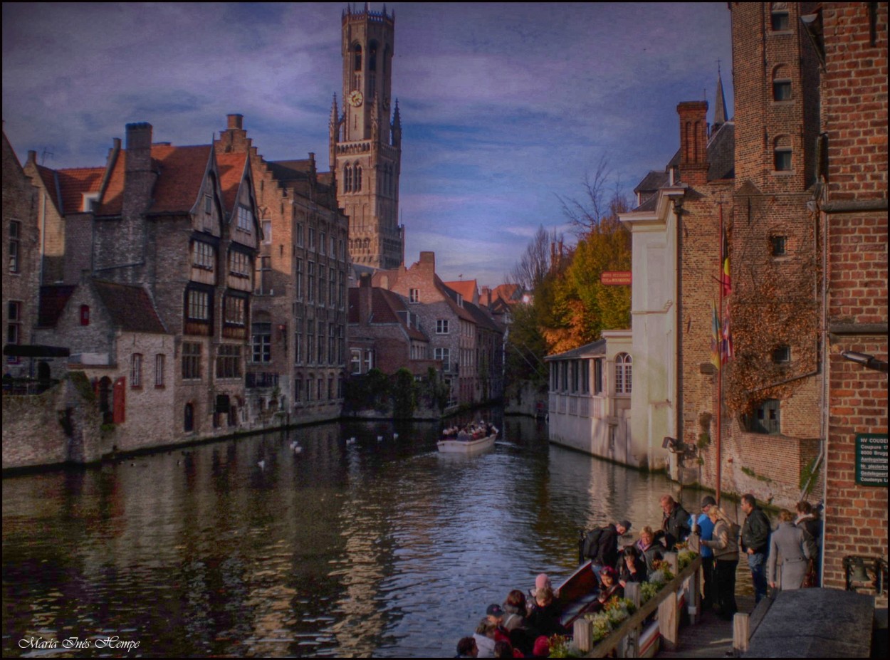 "Navegar en Brugge..." de María Inés Hempe