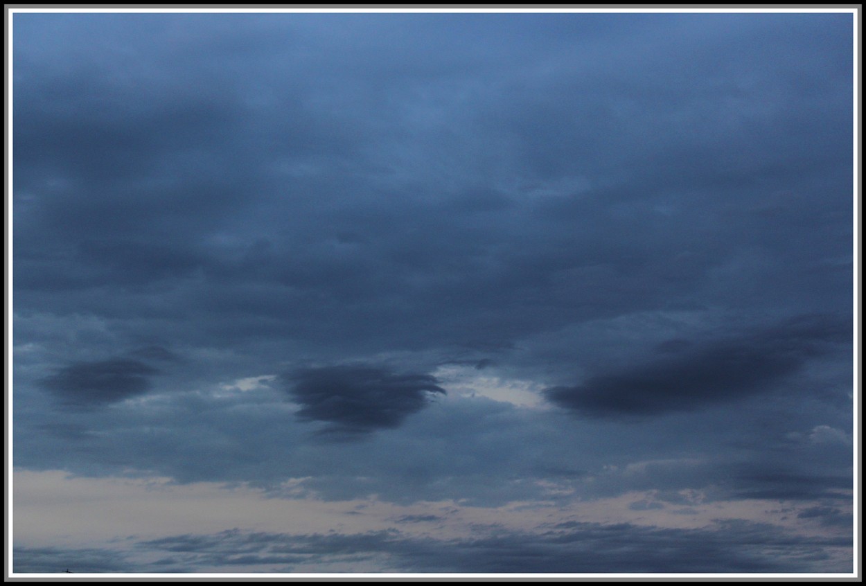 "Tres Nubes..." de Silvia Emilia Guerra