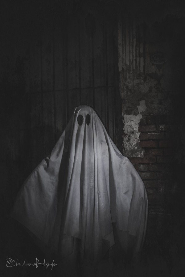 "Temporada de fantasmas" de Julio Cesar Perez