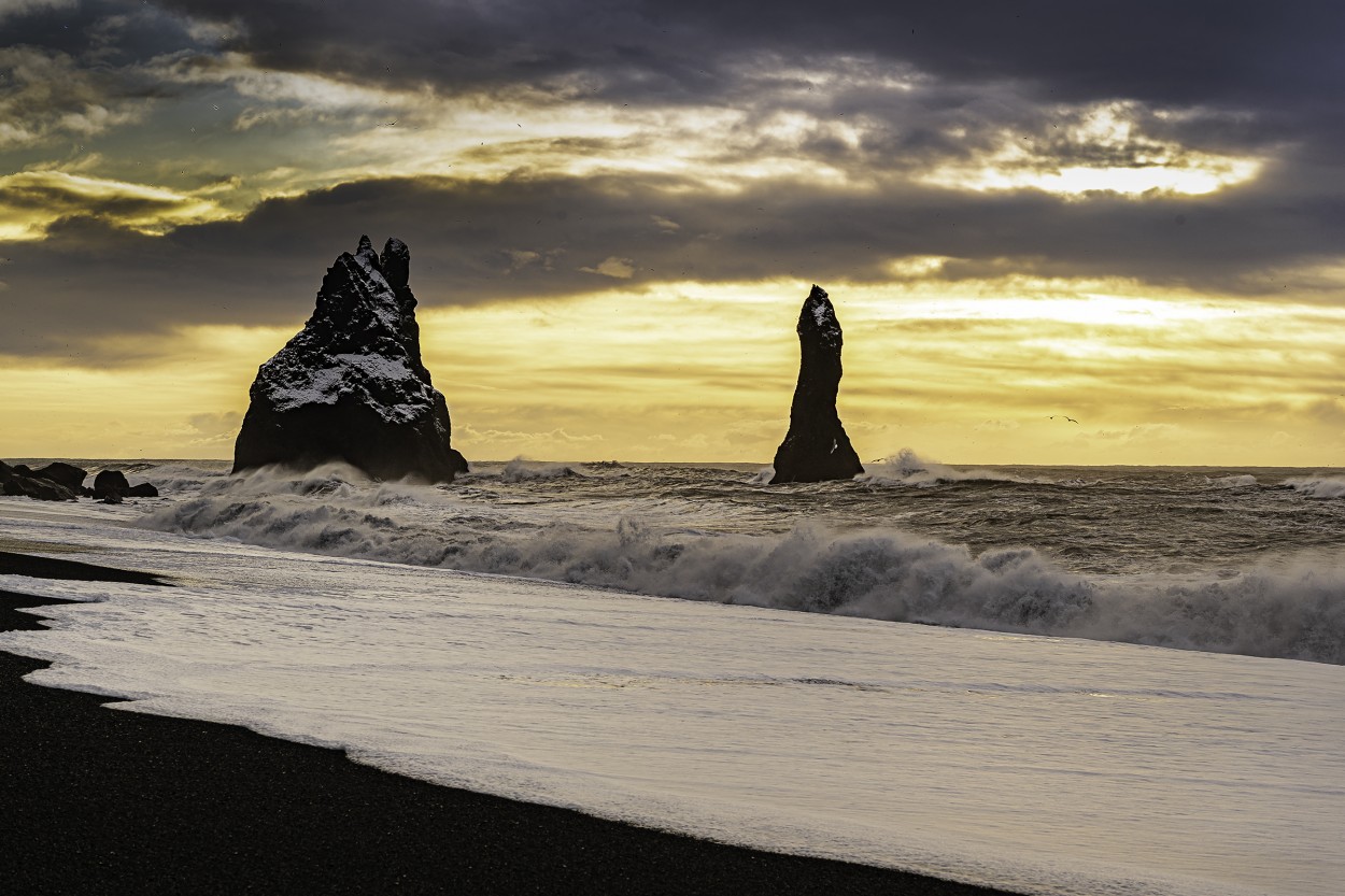 "Playa de Islandia..." de Carlos Cavalieri