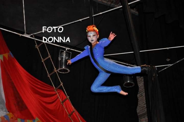 "Volando en el circo" de Alicia Di Florio