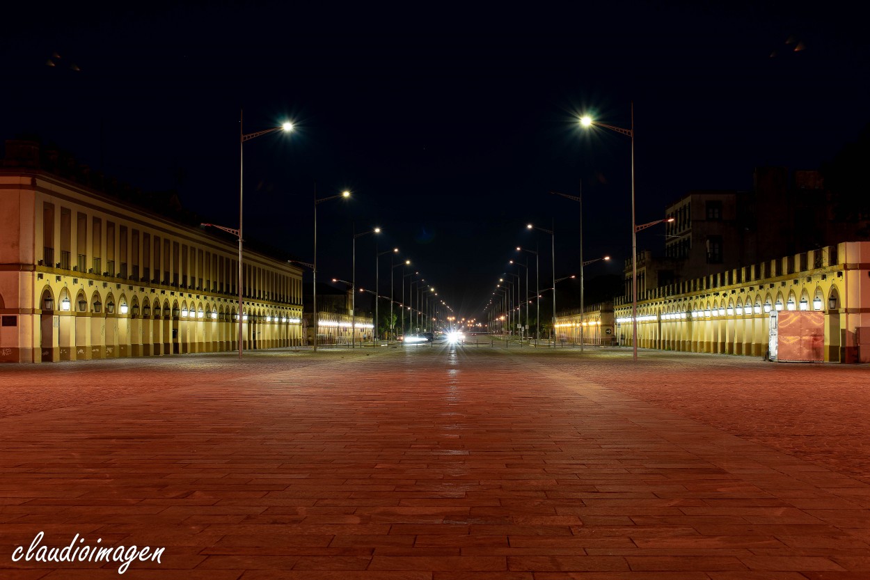 "Nocturna plaza Lujn" de Claudio Medica