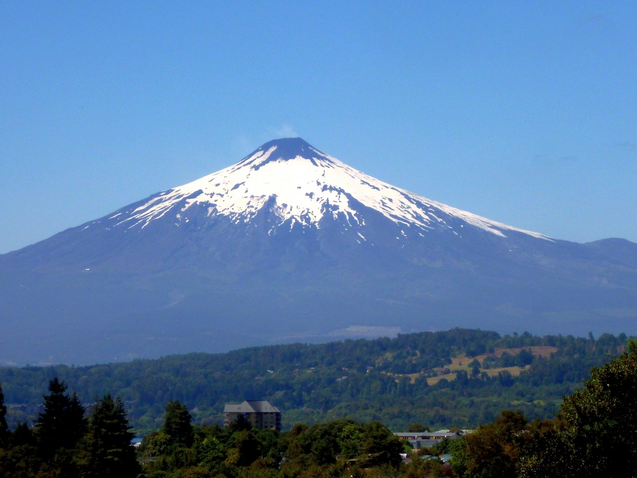 "Volcn Villarica, Chile." de Carlos E. Wydler