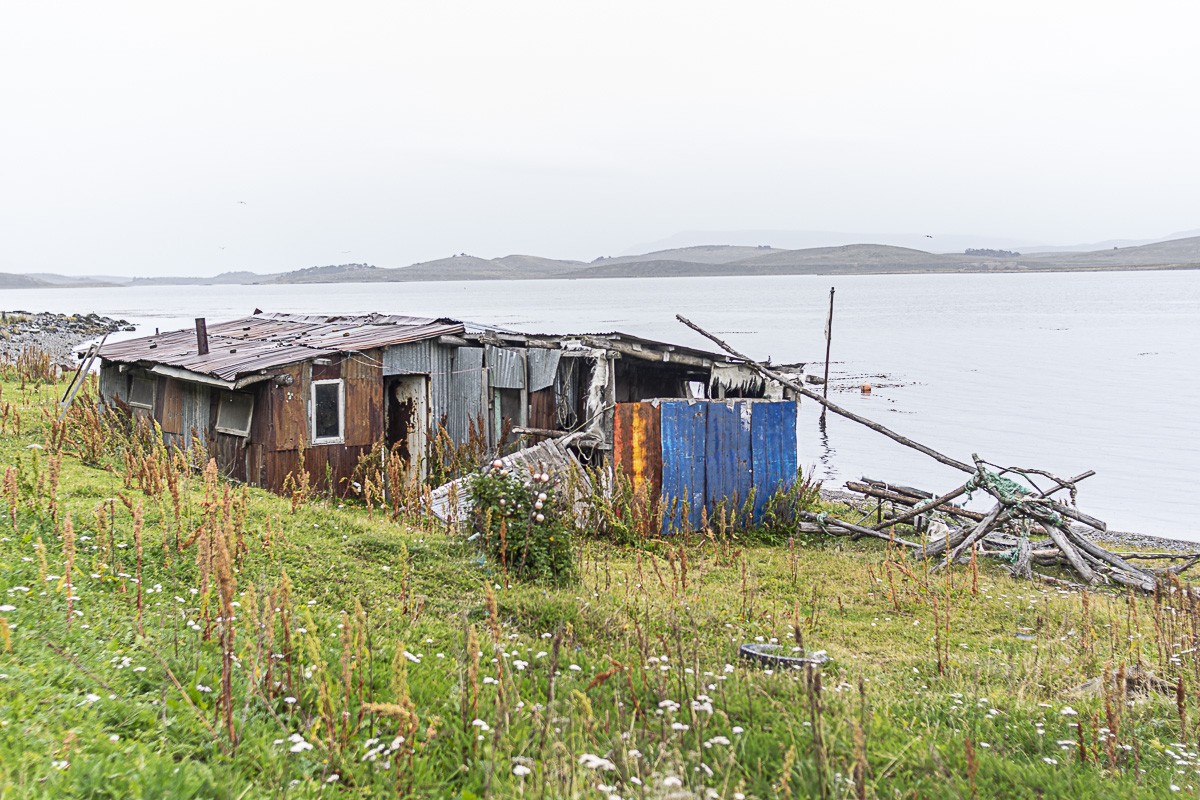 "Casa de chapas - Puerto Almanza - Tierra del Fuego" de Miguel Angel Martin