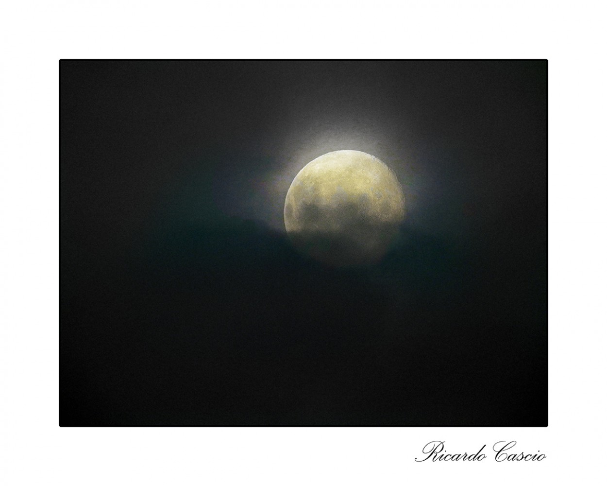 "Bad moon rising" de Ricardo Cascio