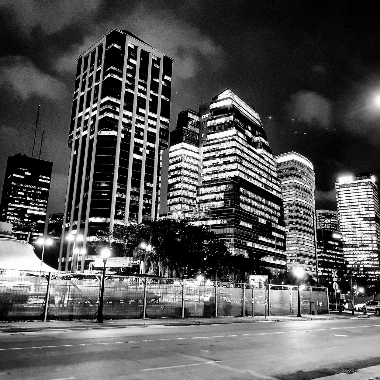"Buenos Aires nocturna." de Alfredo Lpez