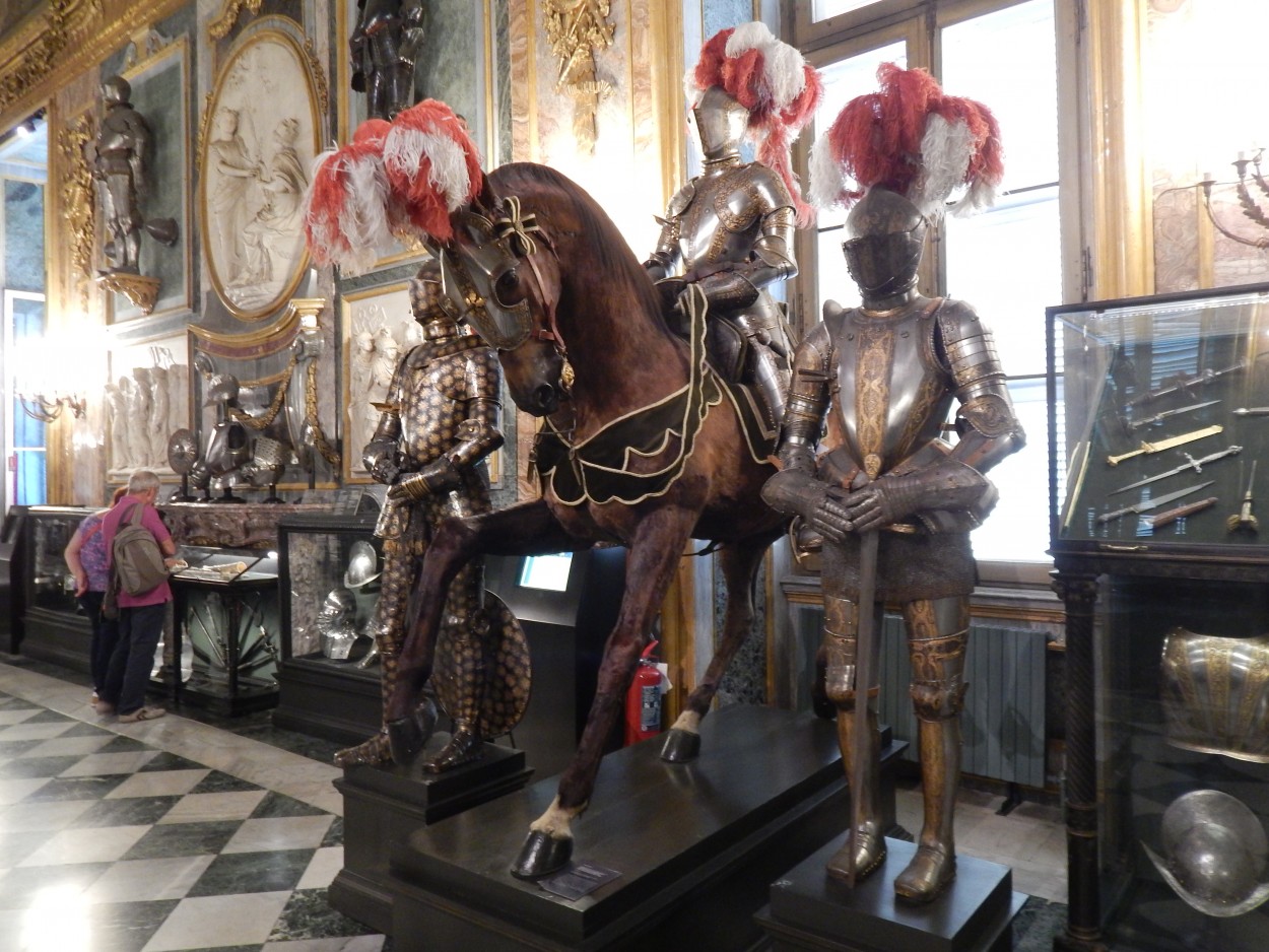 "Armera Real, interior Palacio Real Turin" de Ester Francisca Macagno