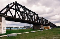 `Puente ferro~vial`