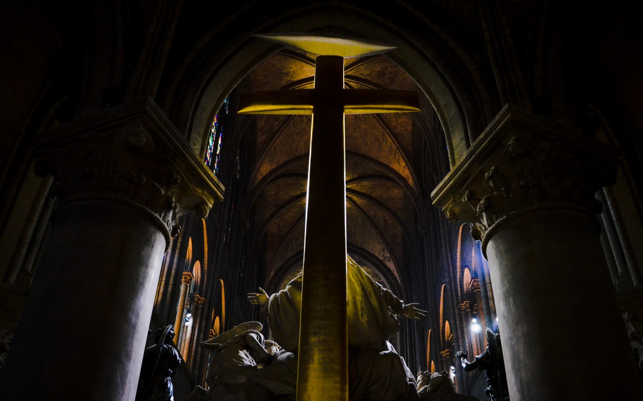 "Catedral de Notre Dame (Pars)" de Luis Alberto Bellini