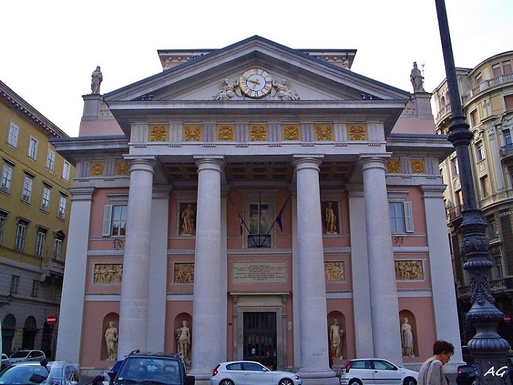 "Palacio de la bolsa de Trieste, It," de Ana Giorno