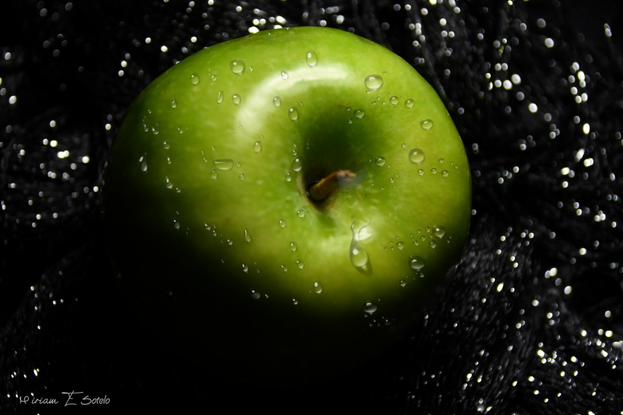 "Verde manzana" de Miriam E. Sotelo
