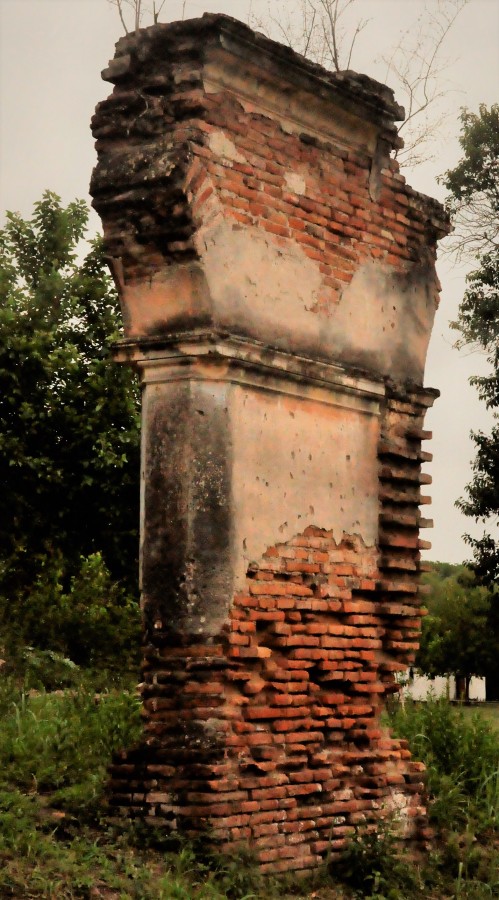 "Ruina" de Flix Edmundo Reyes