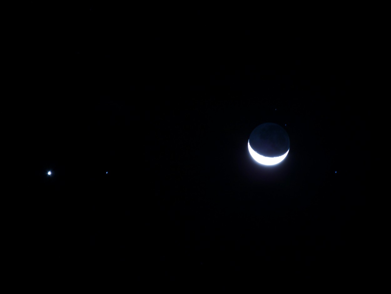 "Luna, Venus y su entorno" de Juan Fco. Fernndez