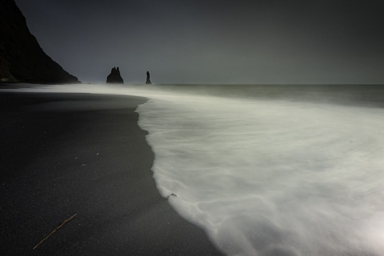 "Black Sand Beach" de Carlos Cavalieri