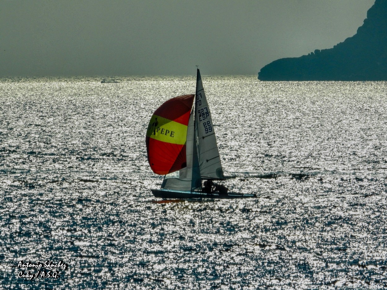 "**Navegando en un Mar de Plata**" de Antonio Snchez Gamas (cuky A. S. G. )