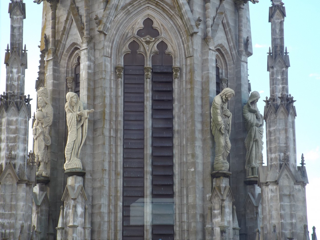 "Catedral de La Plata" de Adrin Camino