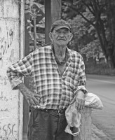 ` Miguelzinho `antigo comerciante local.