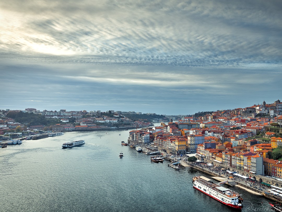 "Vistas da Ponte de Lus I, Porto" de David Roldn