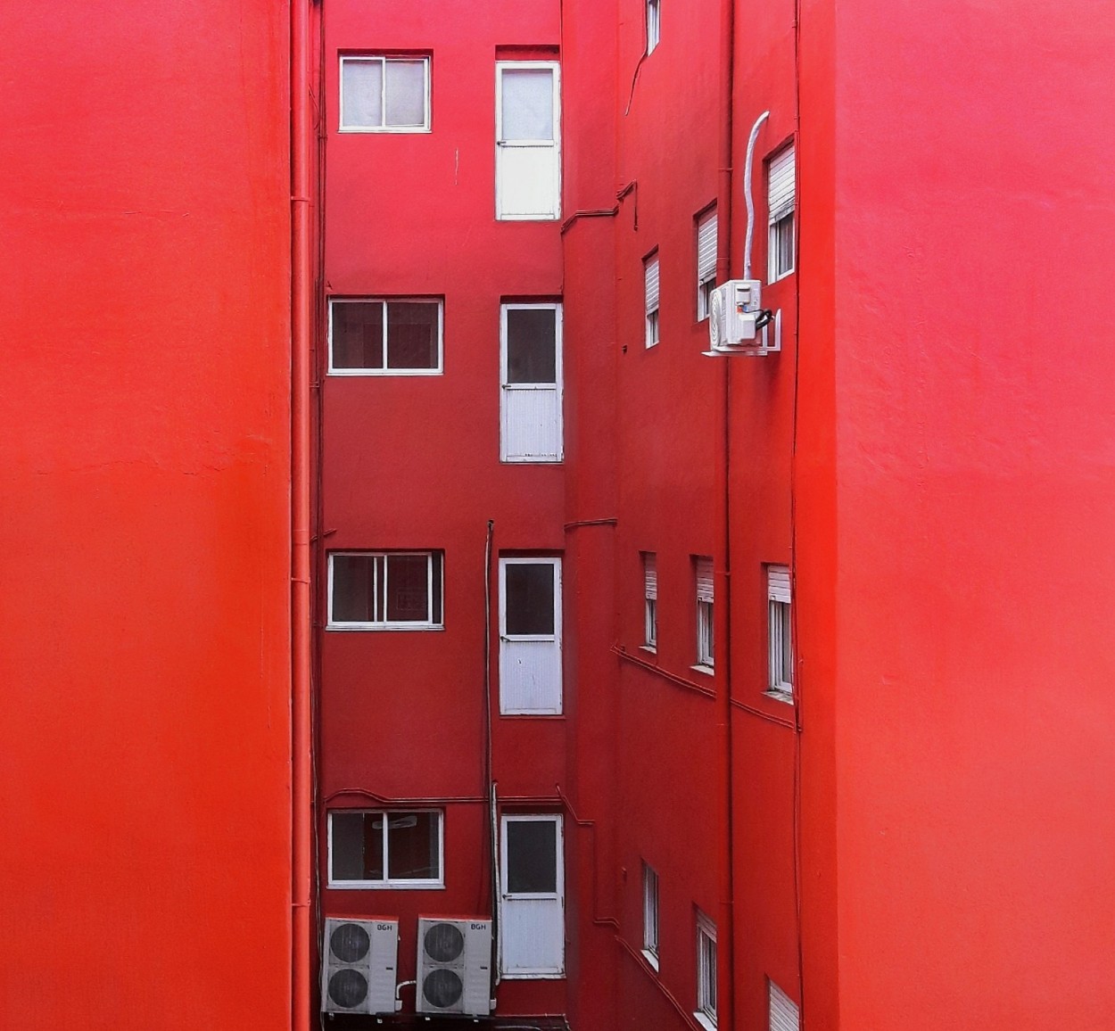 "Puertas sin balcones" de Roberto Guillermo Hagemann