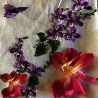 florecillas naturales y bordadas