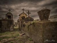 De sepulturas y cementerios