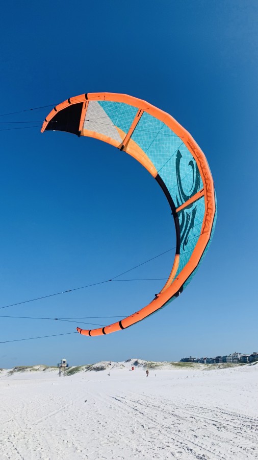 "Kite" de Carlos Salto