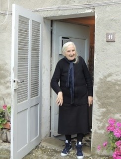 "Abuela 104 aos Francia Gazin" de Daniela Benz