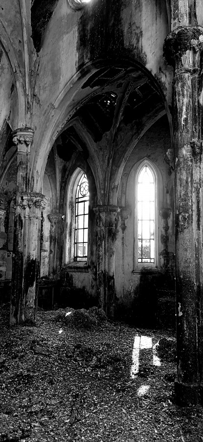 "Iglesia abandonada" de Juan Carlos Viegas