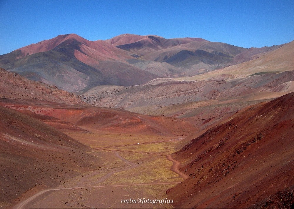 "Cordillera multicolor" de Ricardo Mximo Lopez Moral