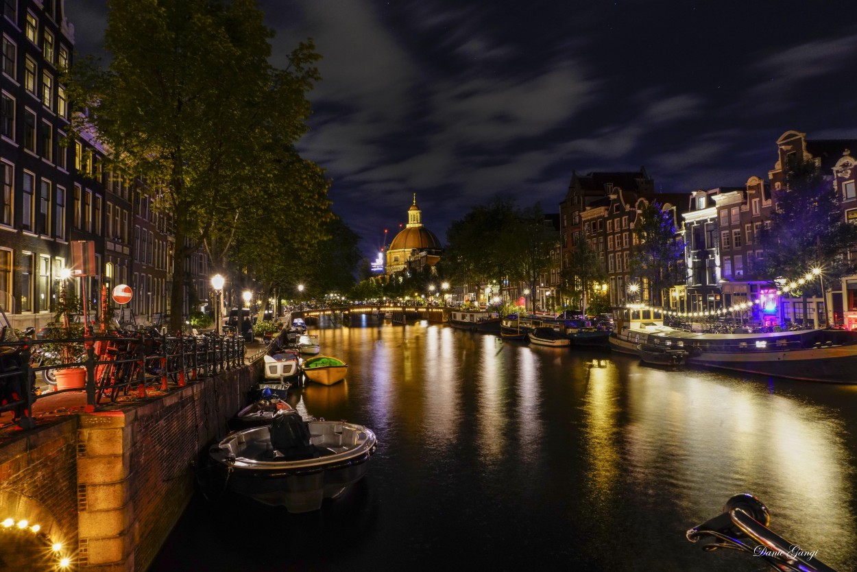 "Noches de Amsterdam" de Alberto Daniel Gangi
