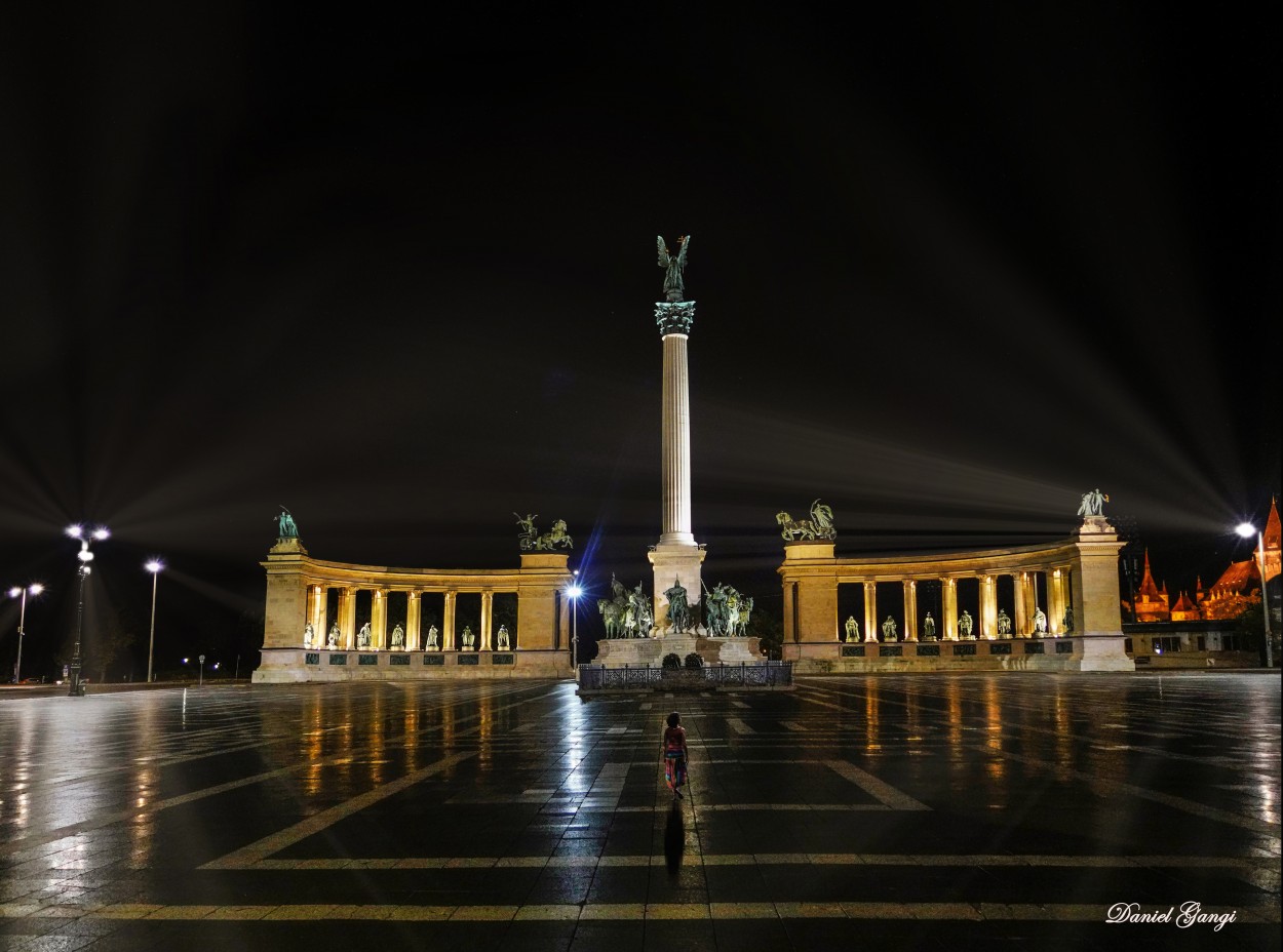 "Noches de Budapest..." de Alberto Daniel Gangi